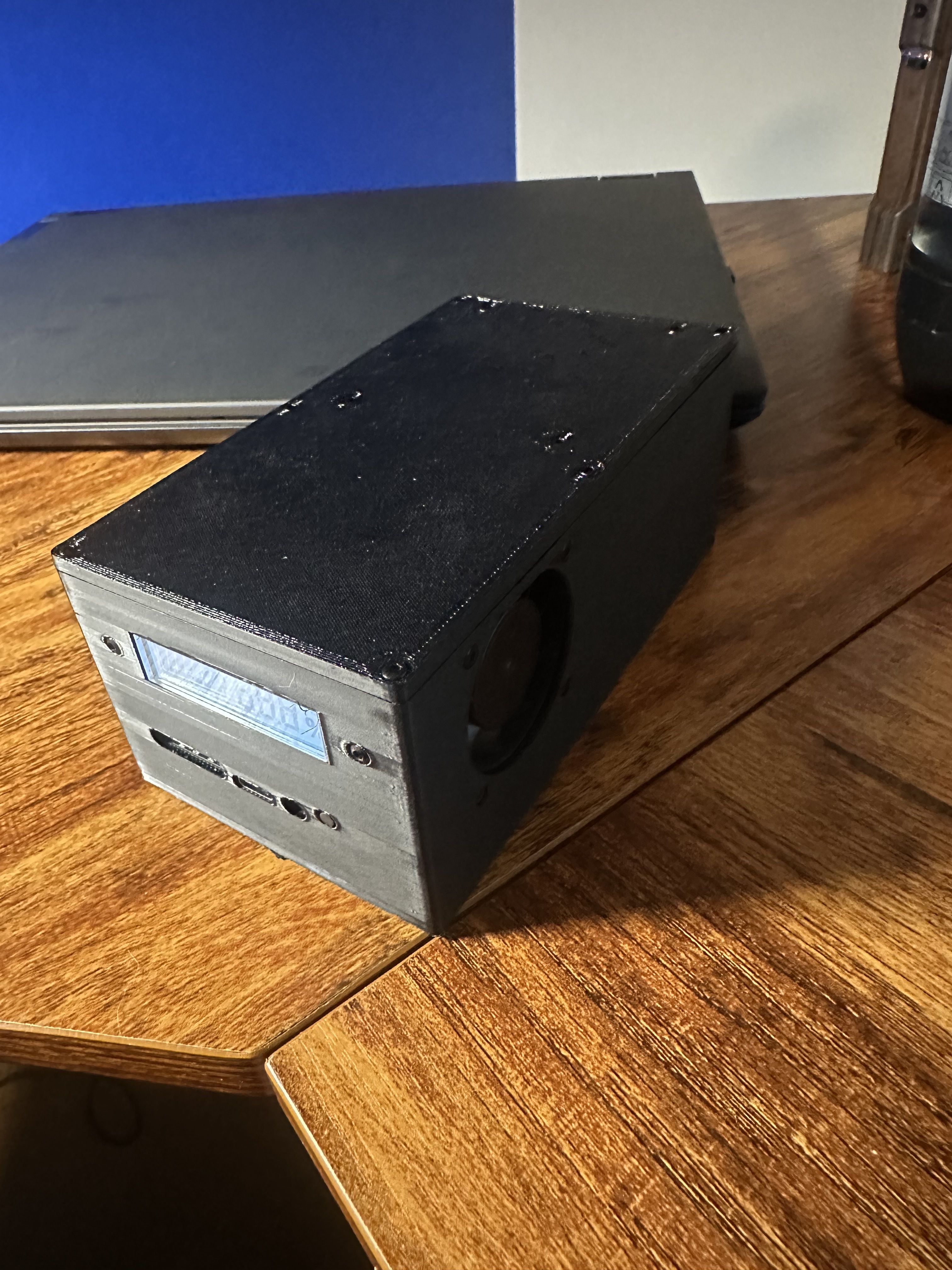 The finished, assembled power bank
